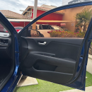 KIA Rio Lateral derecho 22